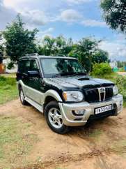 Mahindra Scorpio VLX