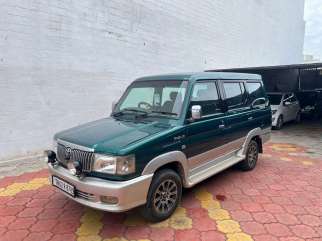 Toyota Qualis RS E3