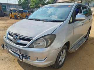 Toyota Innova 2.5 E
