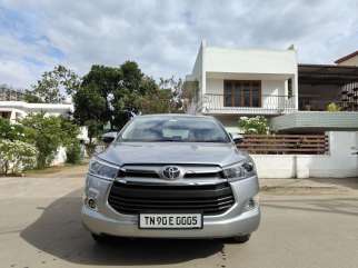 Toyota Innova Crysta 2.4 V