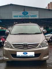 Toyota Innova 2.5 G 8 STR