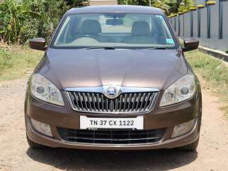 Skoda Rapid Elegance 1.6 MPFI AT