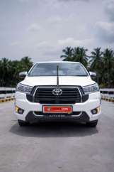 Toyota Innova Crysta 2.4 V