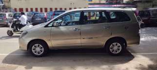 Toyota Innova 2.5 G4 7 STR