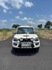 Mahindra Scorpio S5