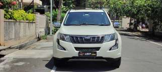 Mahindra XUV500 W10