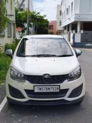 Mahindra Marazzo M2
