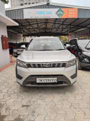 Mahindra XUV300 W6 Mahindra XUV300 W6