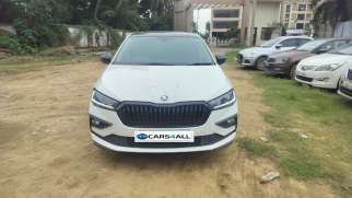 Skoda SLAVIA 1.0L Classic Skoda SLAVIA 1.0L Classic