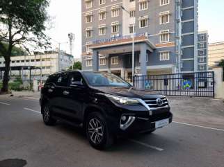 Toyota Fortuner 2.8 4WD AT