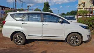 Toyota Innova Crysta 2.4 GX 8Str