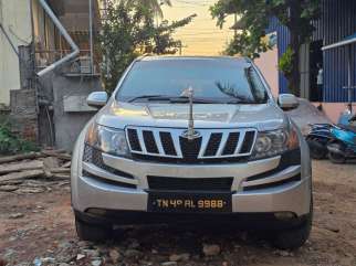 Mahindra XUV500 W8