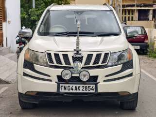 Mahindra XUV500 others