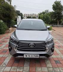 Toyota Innova Crysta 2.4z
