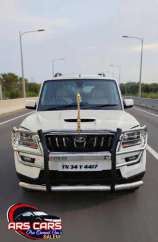 Mahindra Scorpio S10
