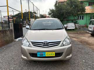Toyota Innova 2.0 V