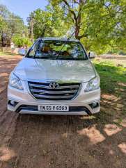 Toyota Innova 2.5 V 8 STR