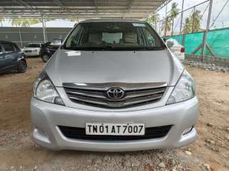 Toyota Innova 2.5 V 7 STR