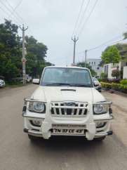Mahindra Scorpio VLX SE