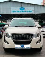 Mahindra XUV500 W11 AT