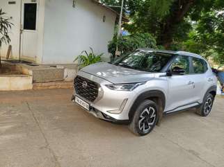 Nissan Magnite XV