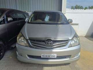 Toyota Innova 2.0 V