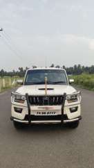 Mahindra Scorpio S10