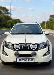 Mahindra XUV500 W10 2WD