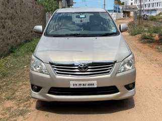 Toyota Innova 2.5 V 7 STR