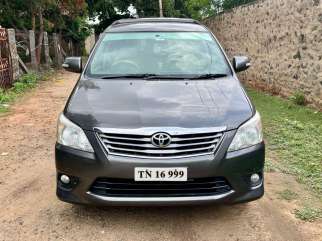 Toyota Innova 2.5 V 7 STR