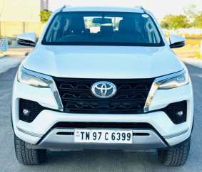 Toyota Fortuner 4X2 AT 2.8 Diesel