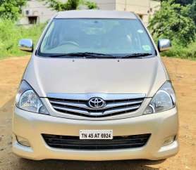 Toyota Innova 2.5 V 7 STR