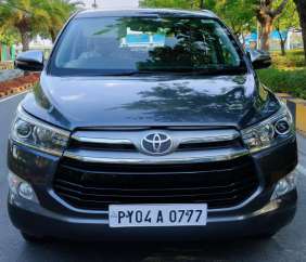 Toyota Innova Crysta 2.4 GX 7 STR