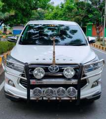 Toyota Innova Crysta 2.4 GX 7 STR