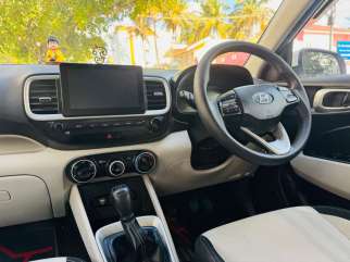 Maruti Suzuki Swift VXI