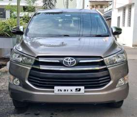Toyota Innova Crysta 2.4 GX 7 STR