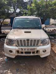 Mahindra Scorpio 2.6 GLX