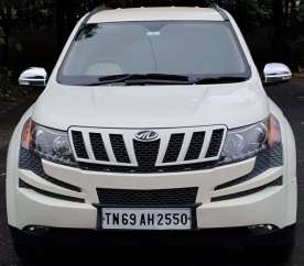 Mahindra XUV500 W8