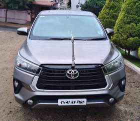 Toyota Innova Crysta 2.4 GX 8 STR