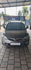 Honda Civic 1.8 V MT