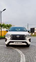 Toyota Innova Crysta 2.4z