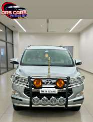 Toyota Innova Crysta 2.4 V