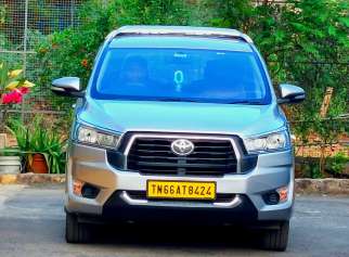 Toyota Innova Crysta 2.4 G