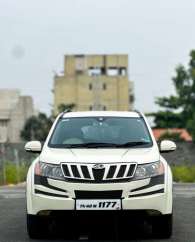 Mahindra XUV500 W8