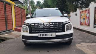 Hyundai Venue S Plus