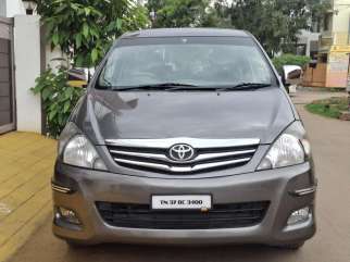 Toyota Innova 2.5 G4 7 STR