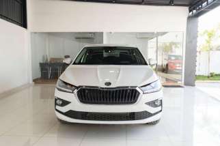 Skoda SLAVIA Signature 1.5L TSI AT