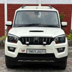 Mahindra Scorpio S10