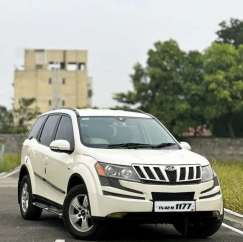 Mahindra XUV500 W8 Dual Tone