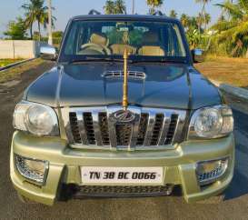 Mahindra Scorpio SLE BS IV